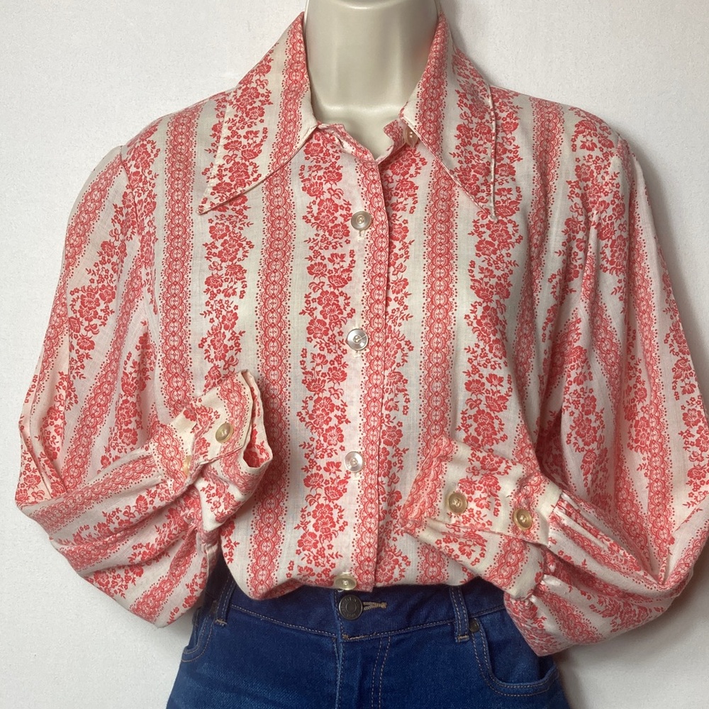 Rare Vintage 70s Dagger 🗡️ collar button up Pink Floral Stripe Button-Up Shirt